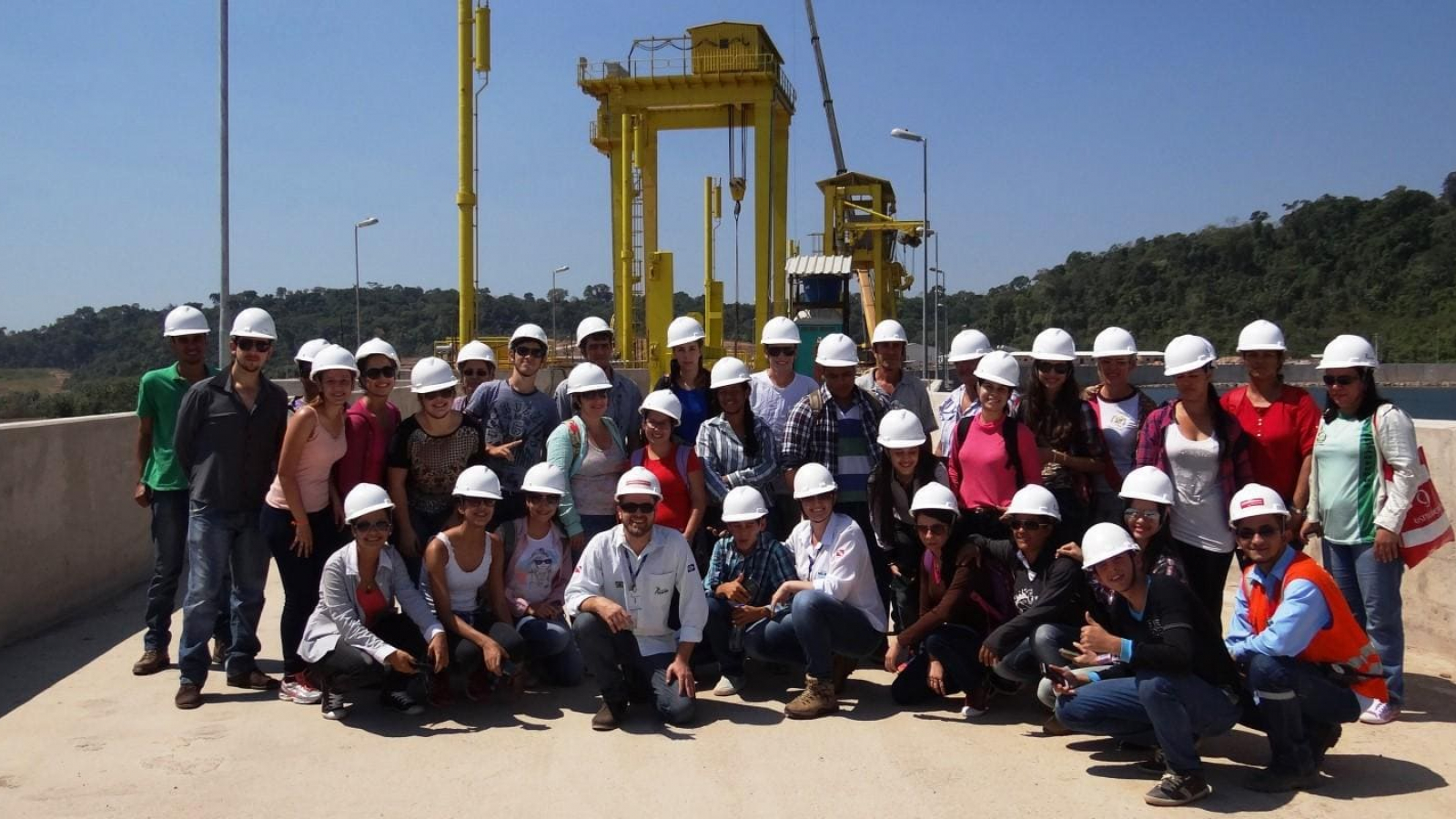 Alunos do Programa de Educação Ambiental visitam a Hidrelétrica Teles Pires