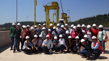 Alunos do Programa de Educação Ambiental visitam a Hidrelétrica Teles Pires Alunos do Programa de Educação Ambiental visitam a Hidrelétrica Teles Pires