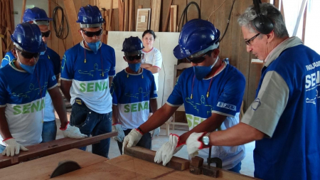 CHTP promove curso de marcenaria básica para indígenas do baixo Teles Pires