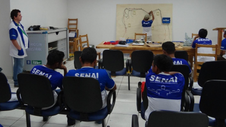 CHTP realiza capacitação em instalação elétrica para povos indígenas CHTP realiza capacitação em instalação elétrica para povos indígenas